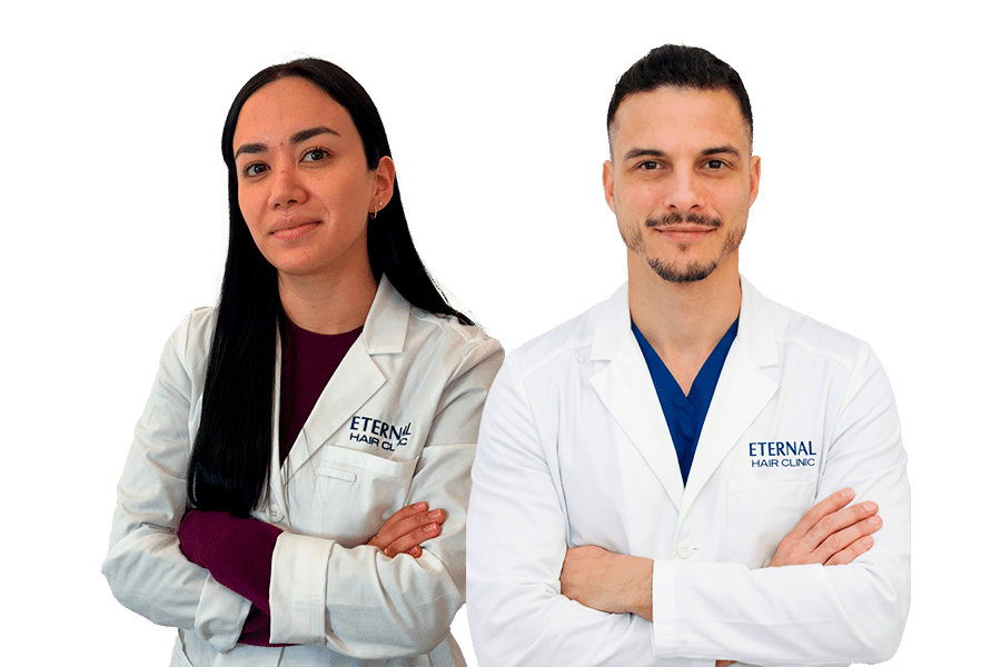 Equipo de cirujanos capilares en Barcelona de Eternal Hair Clinic especializados en injerto capilar y restauración capilar avanzada